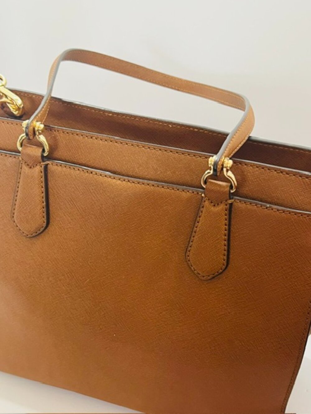 Michael Kors Dee Dee Lg Saffiano Leather Convertible Tote Acorn EUC - Picture 4 of 16